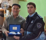 Bakan Uzunerin Emekli retmenlerimize Jesti!