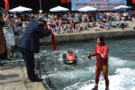DENZ ENLKLERNDE EKMEL YARIMALAR VE MUHTEEM FLYBOARD SHOW