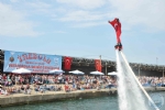 DENZ ENLKLERNDE EKMEL YARIMALAR VE MUHTEEM FLYBOARD SHOW