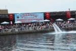 DENZ ENLKLERNDE EKMEL YARIMALAR VE MUHTEEM FLYBOARD SHOW