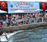 DENZ ENLKLERNDE EKMEL YARIMALAR VE MUHTEEM FLYBOARD SHOW