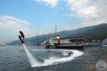 DENZ ENLKLERNDE EKMEL YARIMALAR VE MUHTEEM FLYBOARD SHOW