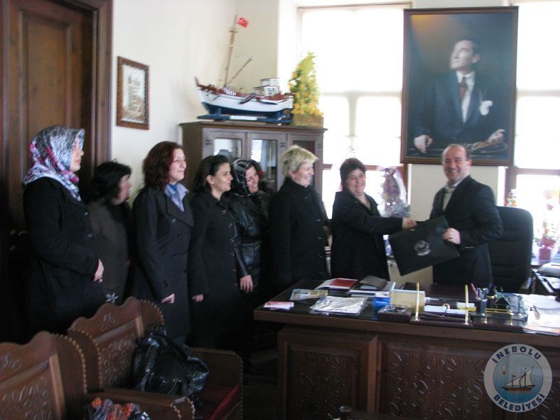 Otantik Pazar Ekibinden Bakanmza Teekkr Ziyareti 