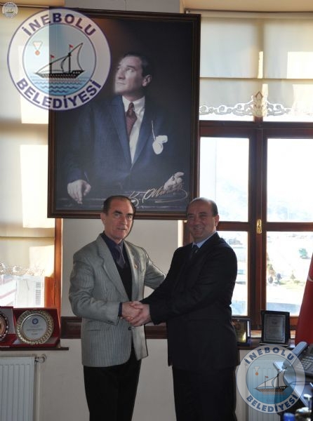 Atatrke Benzerlii le Bilinen Nejdet Bardaktan Bakanmza Ziyaret