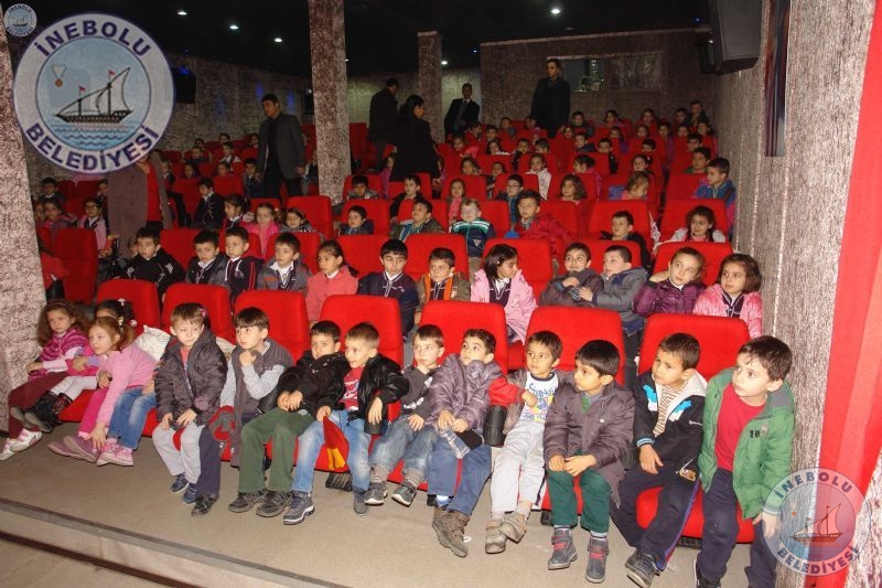 Komedi Dans ls ocuk Tiyatrosu Belediye Sinemamzda