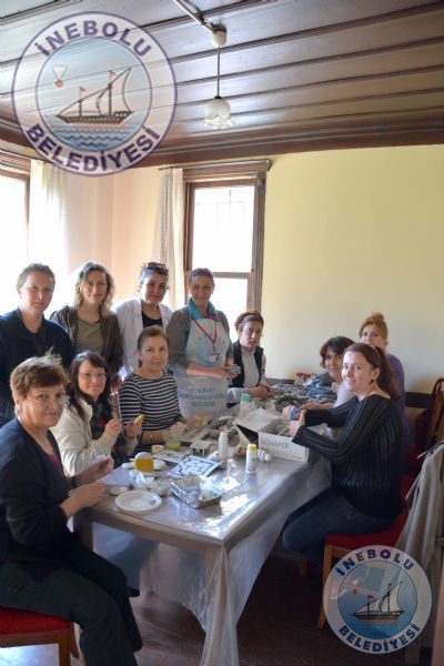 Nezihe Battal K�lt�r Evi, Halk E�itim Kurslar�na Ev Sahipli�i Yap�yor