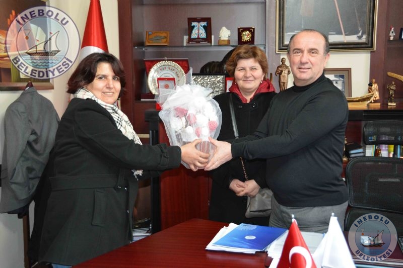 Otantik Pazar Ekibinden Bakanmza Teekkr Ziyareti