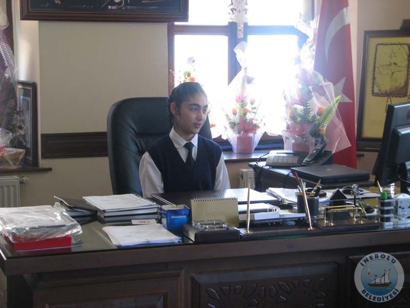 Bakanmz 23 Nisanda Makamn ocuklara Emanet Etti!