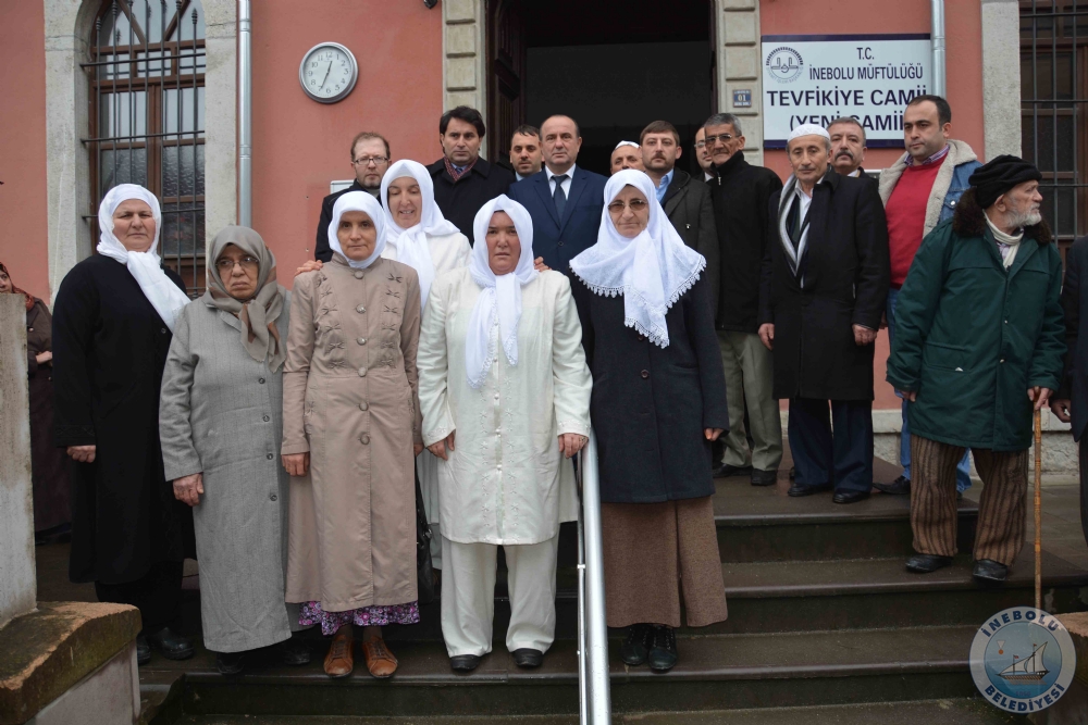 İnebolu Belediyesi Umre Ziyaretçileri, Kutsal Topraklara Uğurlandı İnebolu Belediyesi Umre Ziyaretçileri, Kutsal Topraklara Uğurlandı