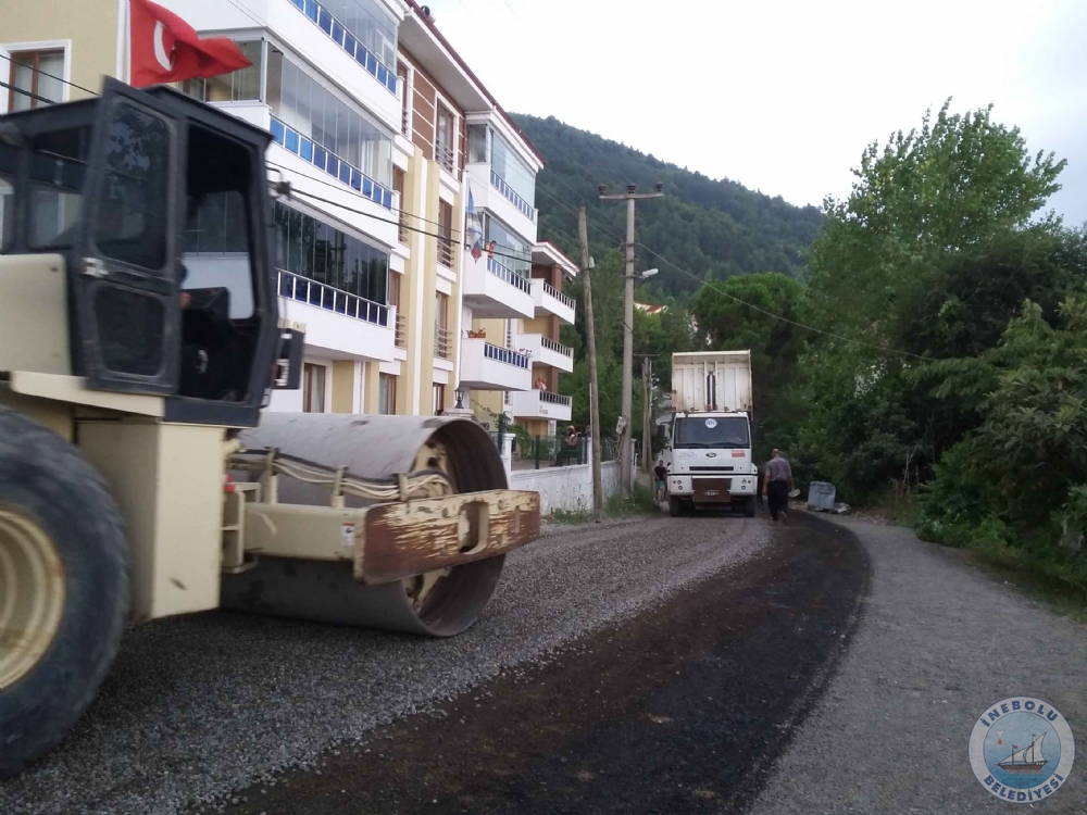 CNRYE MAHALLES YOLLARI ASFALT MALZEME LE KAPLANDI