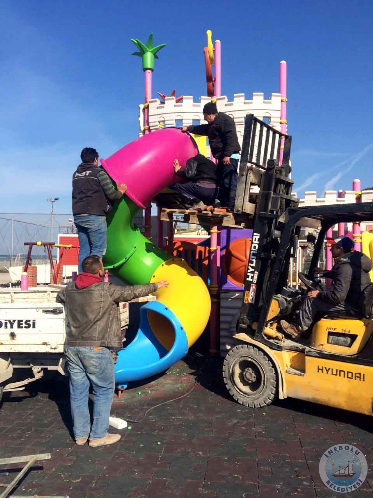 PROF. DR. KR BOZKURT PARKI OYUN GRUPLARI BAKIMDAN GET