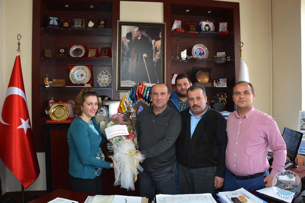 SEYR ALEM STES YNETMNDEN BAKANIMIZA TEEKKR ZYARET