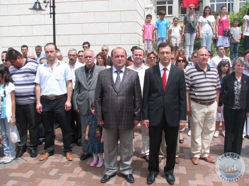 Festivale Cokulu Al Ve Kortej!