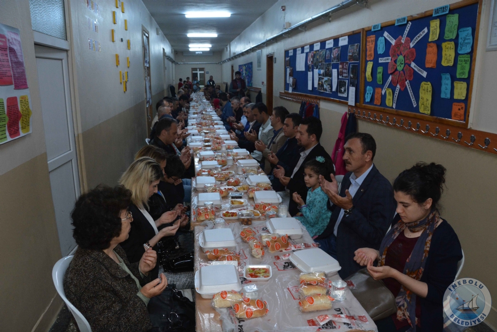 FTAR PROGRAMI VE RAMAZAN ETKNLKLER, CAMKEBR VE KARACA MAHALLESNDE YAPILDI