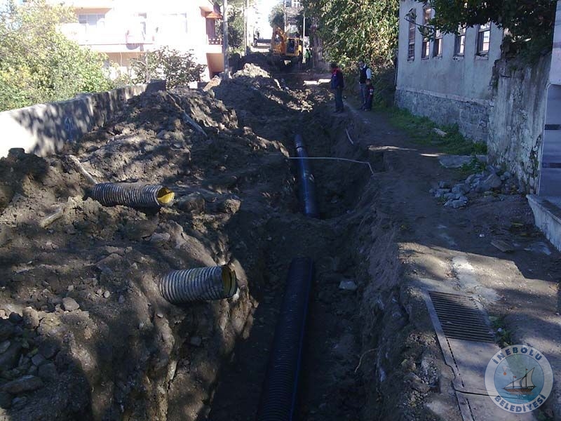 Hastane Caddesi Yolu Yaplyor!