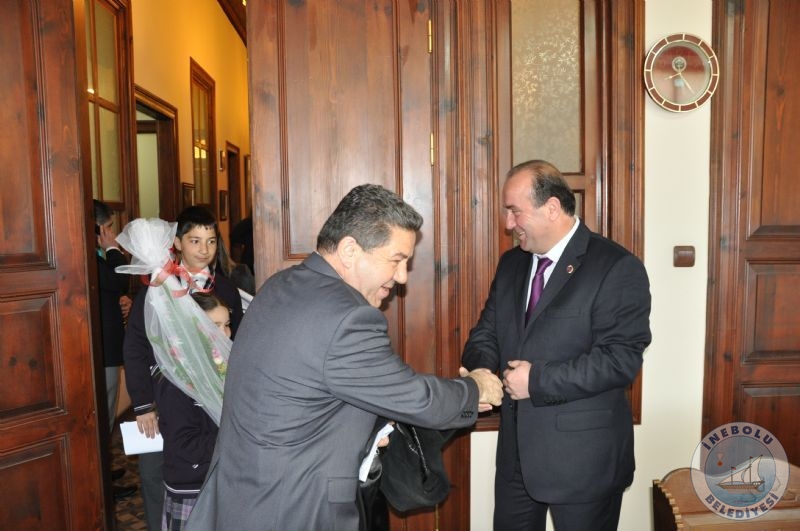 23  Nisanda Bakanlk  Makam  ocuklara  Emanet !