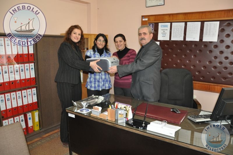 Belediyemizden Azize Anaya Bilgisayar Ve Yazc!