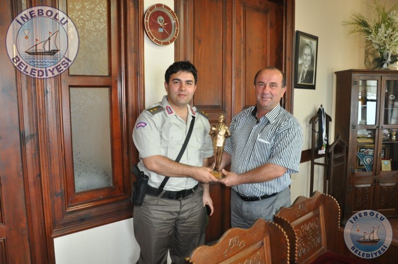 le  Jandarma  Komutanmzdan  Bakanmza  Veda  Ziyareti !