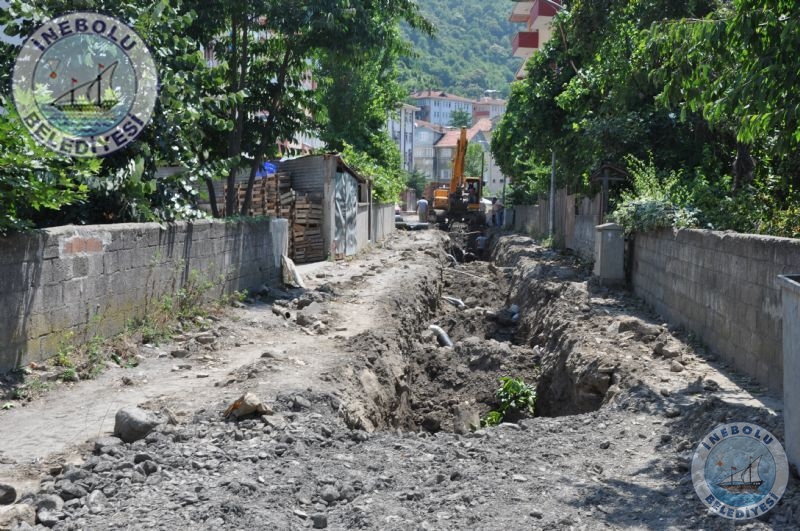 Altkula  Caddesinde almalar Sratle Devam  Ediyor !