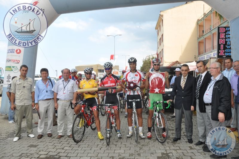6.uluslararas  stiklal Yolu  Ve  Zafer  Turu 2.etabna Start nebolu'dan Verildi.