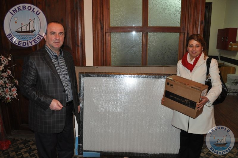 9 Haziran lkretim  Okuluna Akll Tahta Ve  Projeksiyon Cihaz !