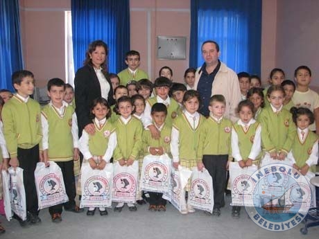 Okullara Yardm Devam Ediyor..