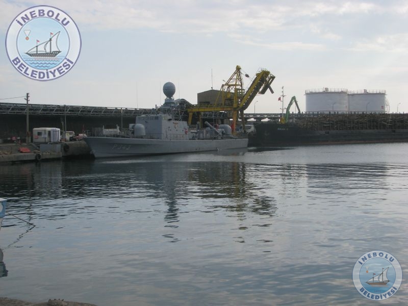 Tcg Volkan (p343)hcumbotu  lemiz Limannda.