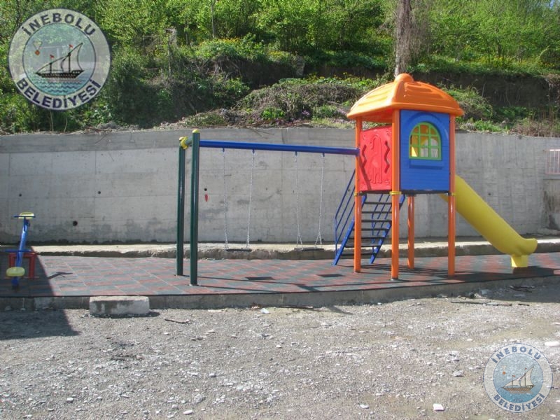 Hseyin Avni lkretim Okulu Bahesine Oyun Gruplar