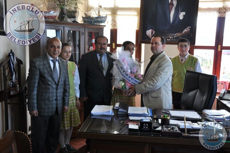 23 Nisanda Bakanlk Makam ocuklara Emanet !