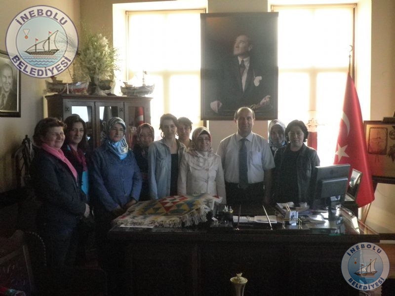 Kilim Dokuma Kursu rencileri Ve reticisinden Bakanmza Teekkr Ziyareti!