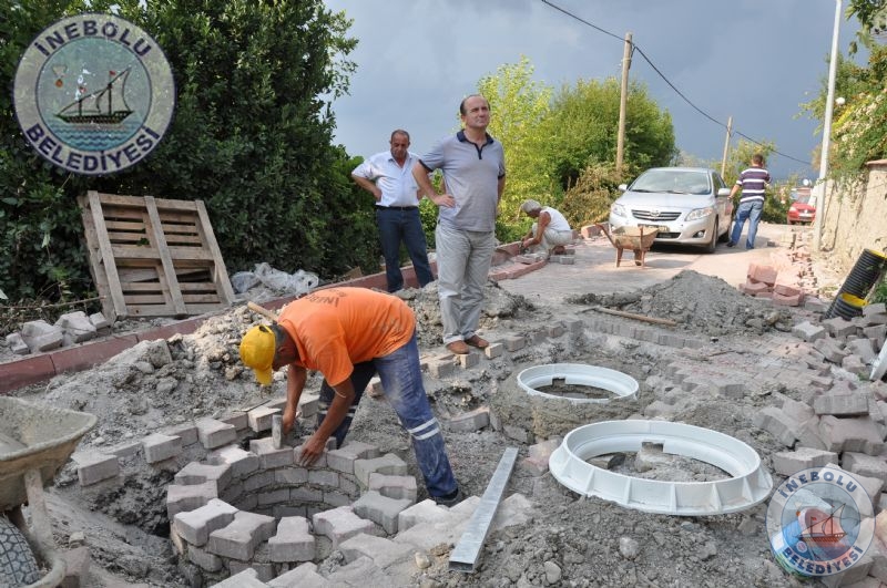 Cnrye Mahallesi Uluyaz Mevkii Fosseptik Ve Yamur Suyu Kanallar Yenilendi.