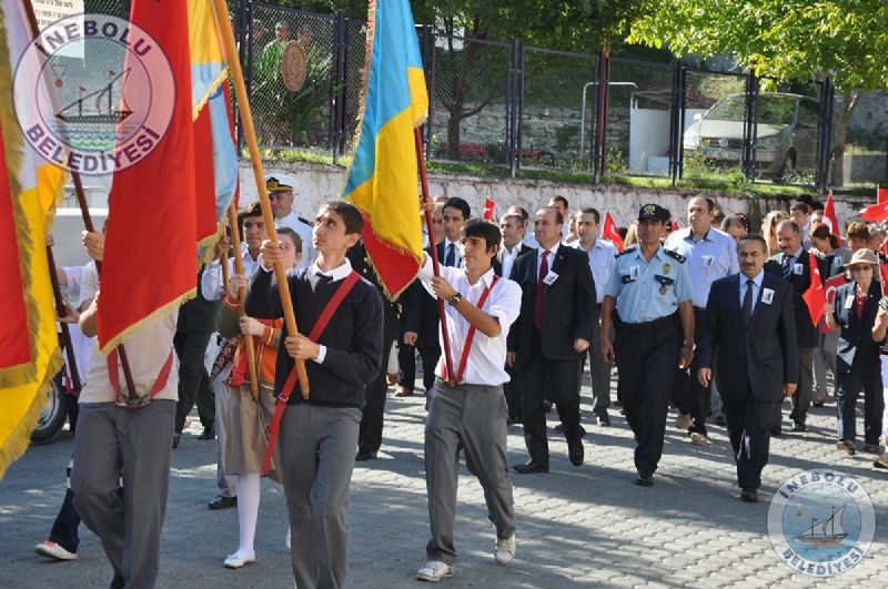 Atatrk Yry Ve elenk Sunumu!