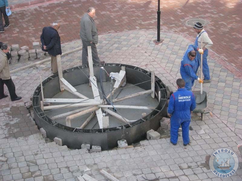 Eski Belediye Meydan Kavak Dzenleme almalar Sratle Sona Yaklayor