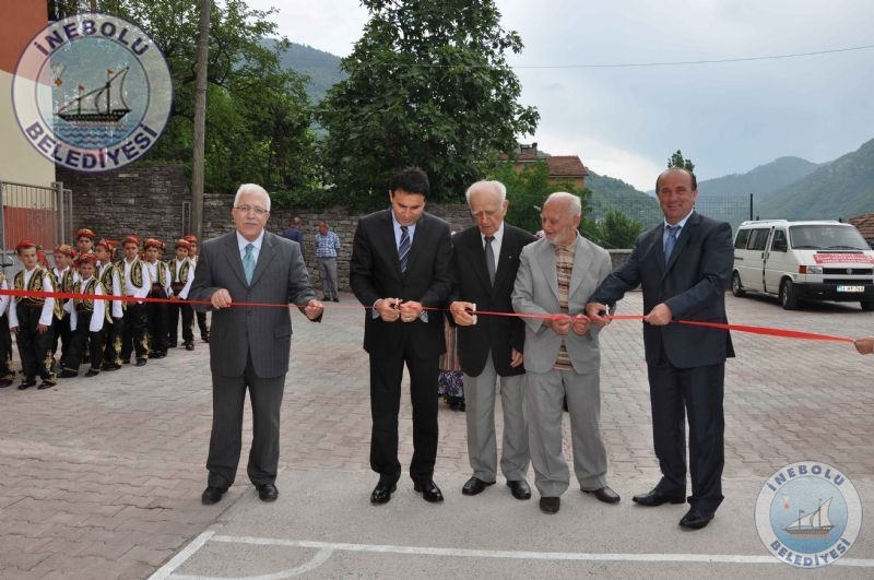 Mehmet B�lent �zy�r�k �lkokulu-ortaokuluna Yap�lan Yeni D�zenlemelerin A��l�� Yap�ld�