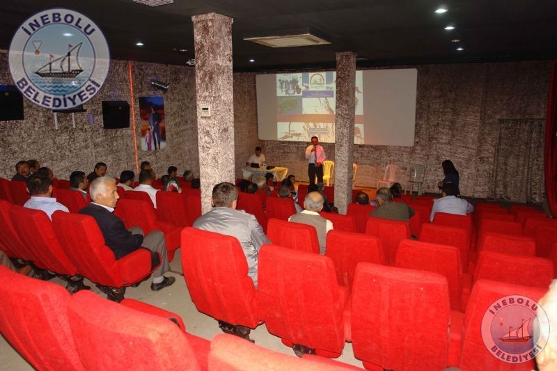 Belediye, Sinema  Salonunda Toplant.