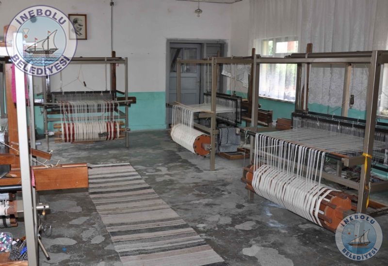 Belediyemize,  El Dokuma Tezgahlar Hibe Edildi.