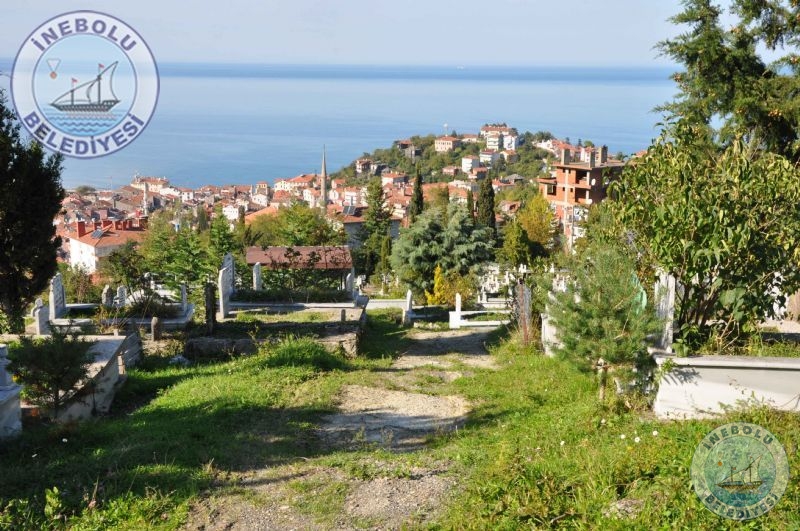 Mezarlklarda Kurban Bayram ncesinde Temizlik